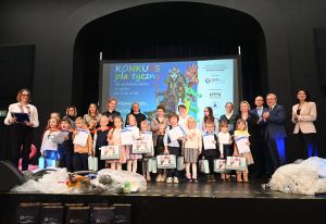 Finał konkursu plastycznego "Mamo, tato, toaleta to nie śmietnik"